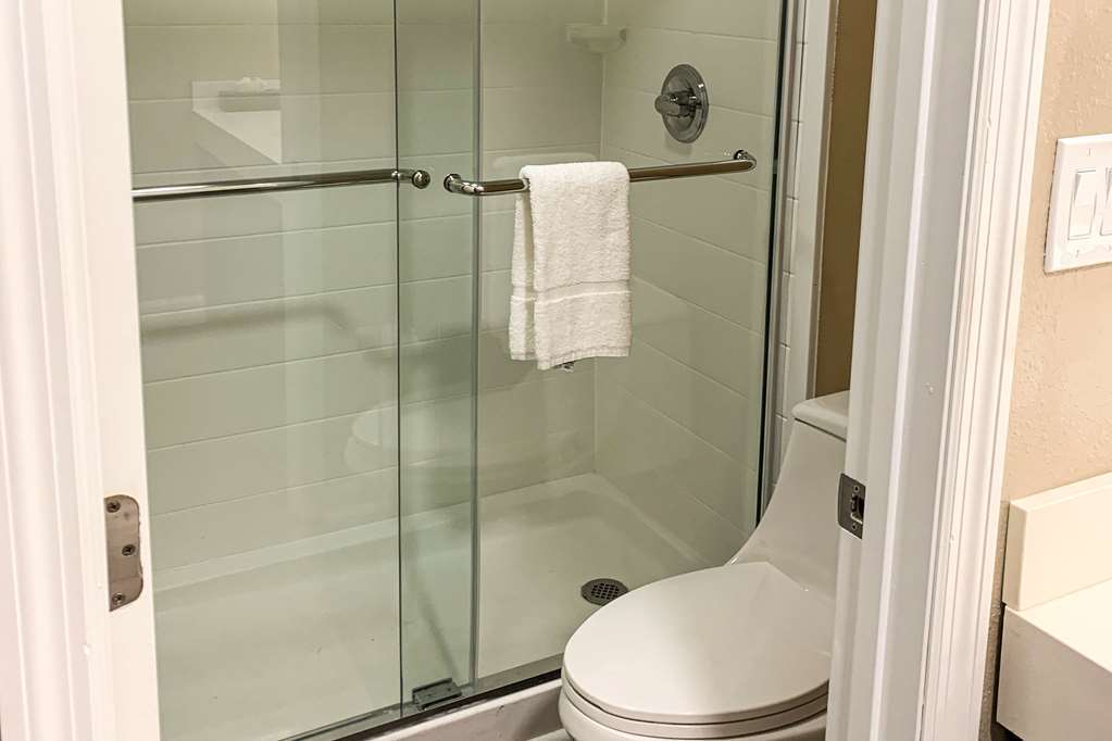 Quality Inn & Suites Pawleys Island Room photo